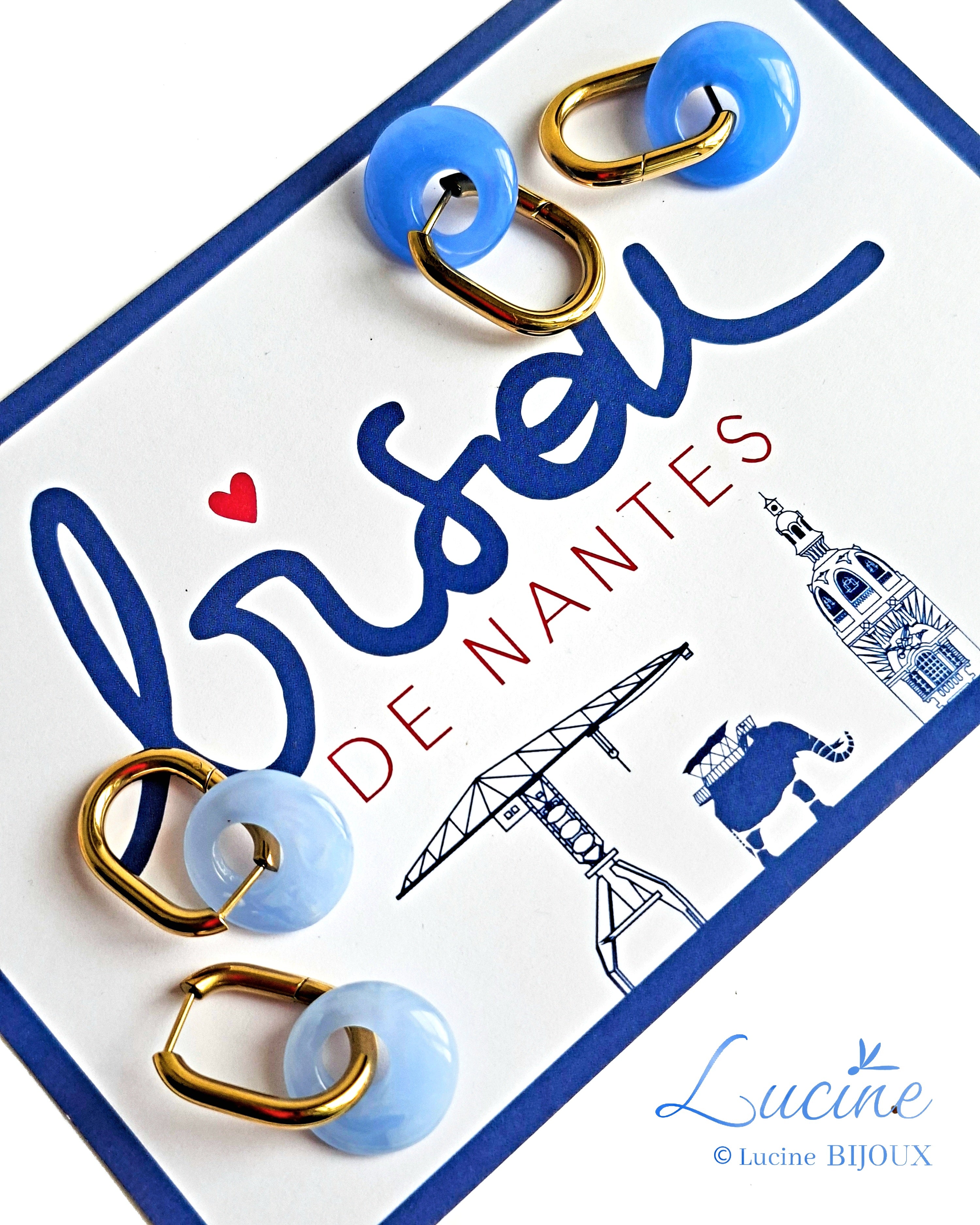 Boucles d’oreilles Noémie bleu clair