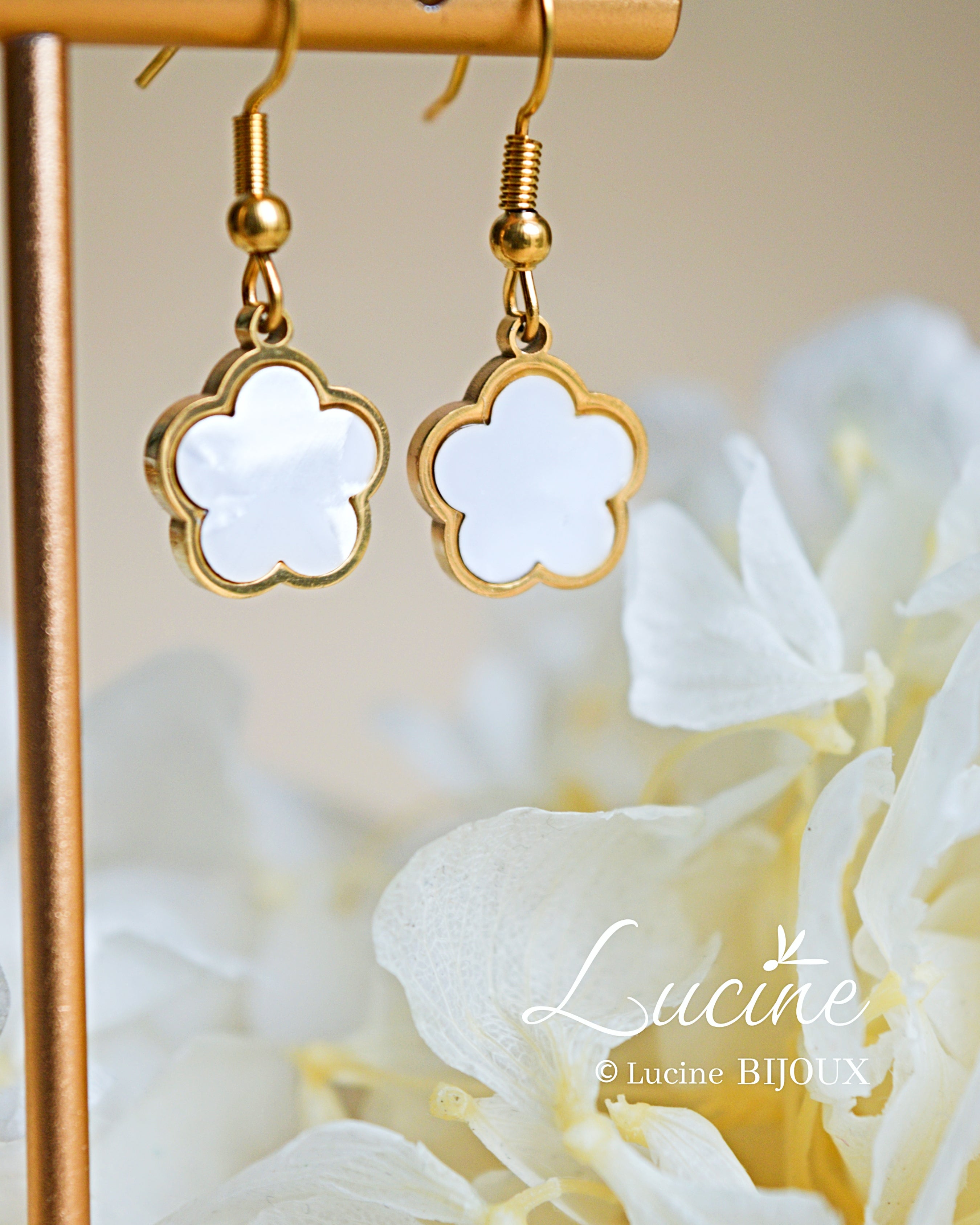 Boucles d’oreilles Charlotte nacrées