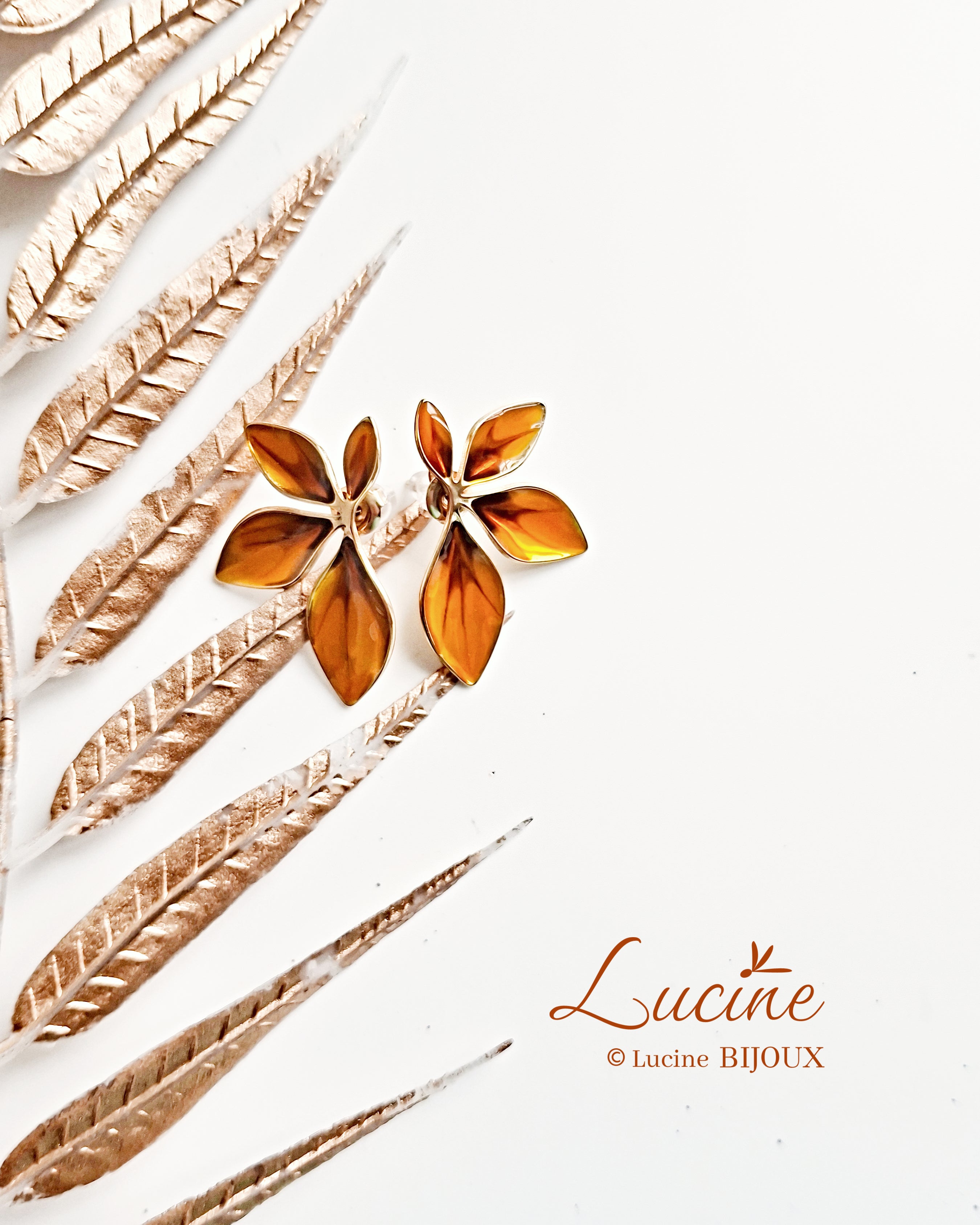 Boucles d'oreilles feuilles marron