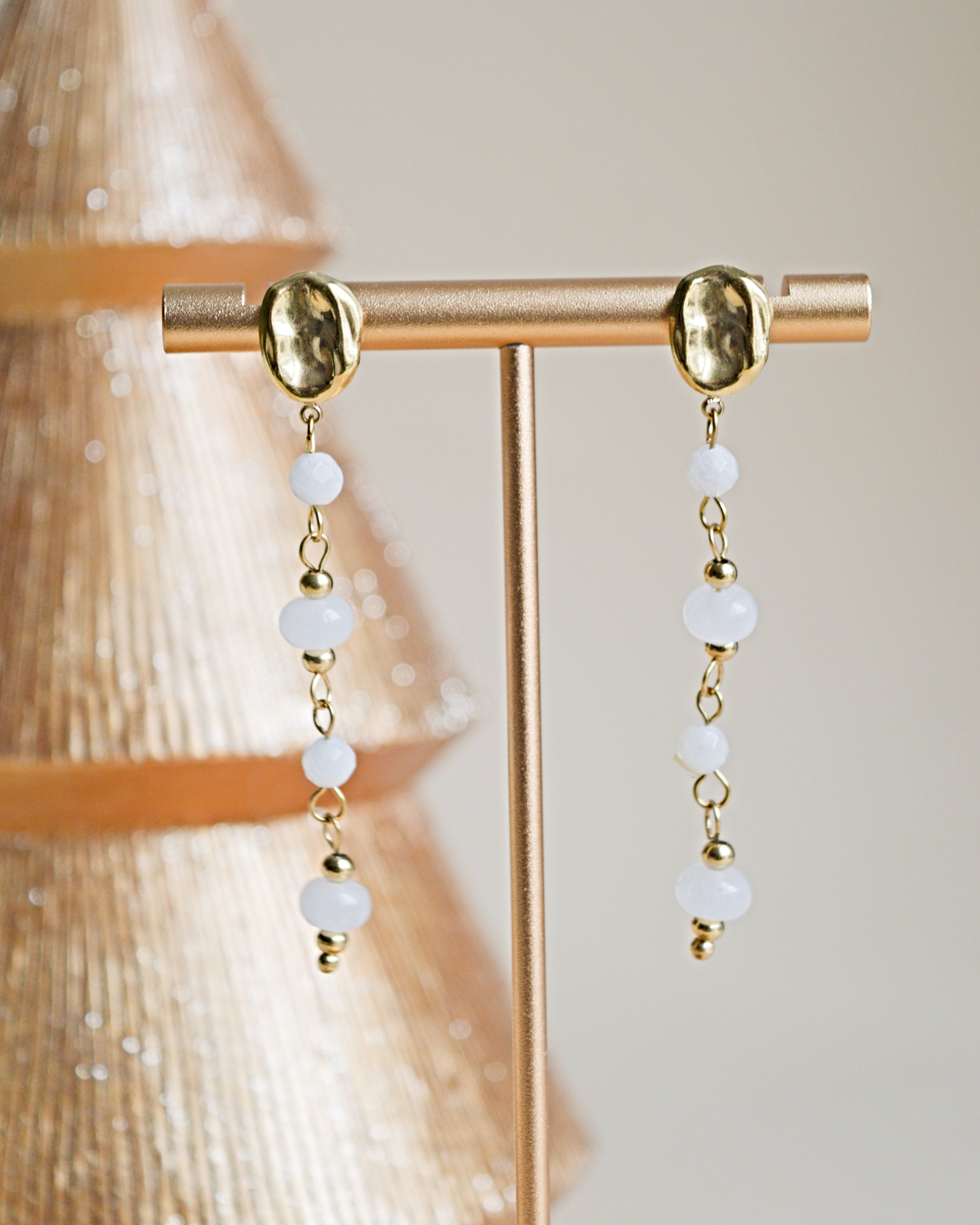 Boucles d’oreilles Pétronille blanches