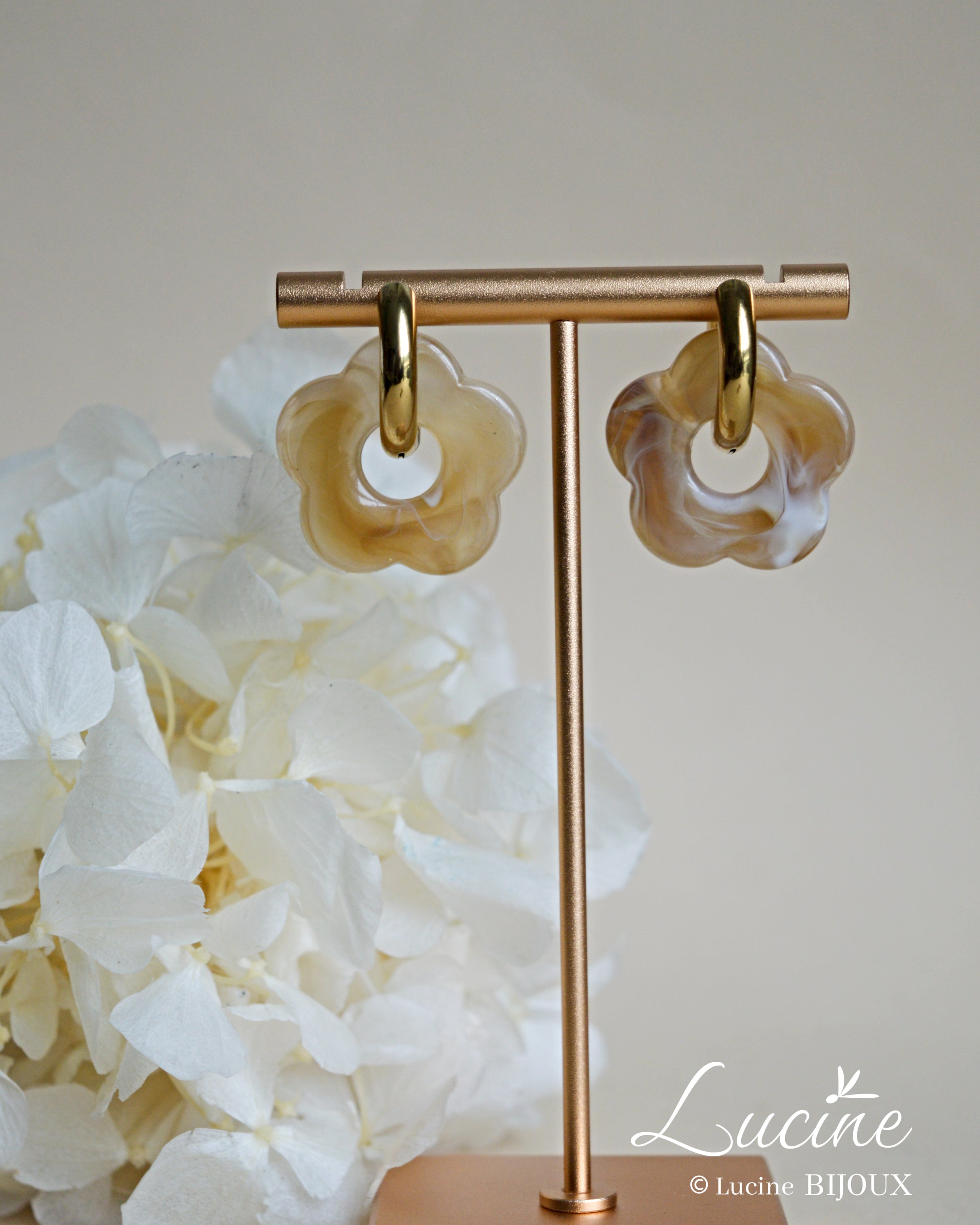 Boucles d'oreilles Constance translucides - beige miel