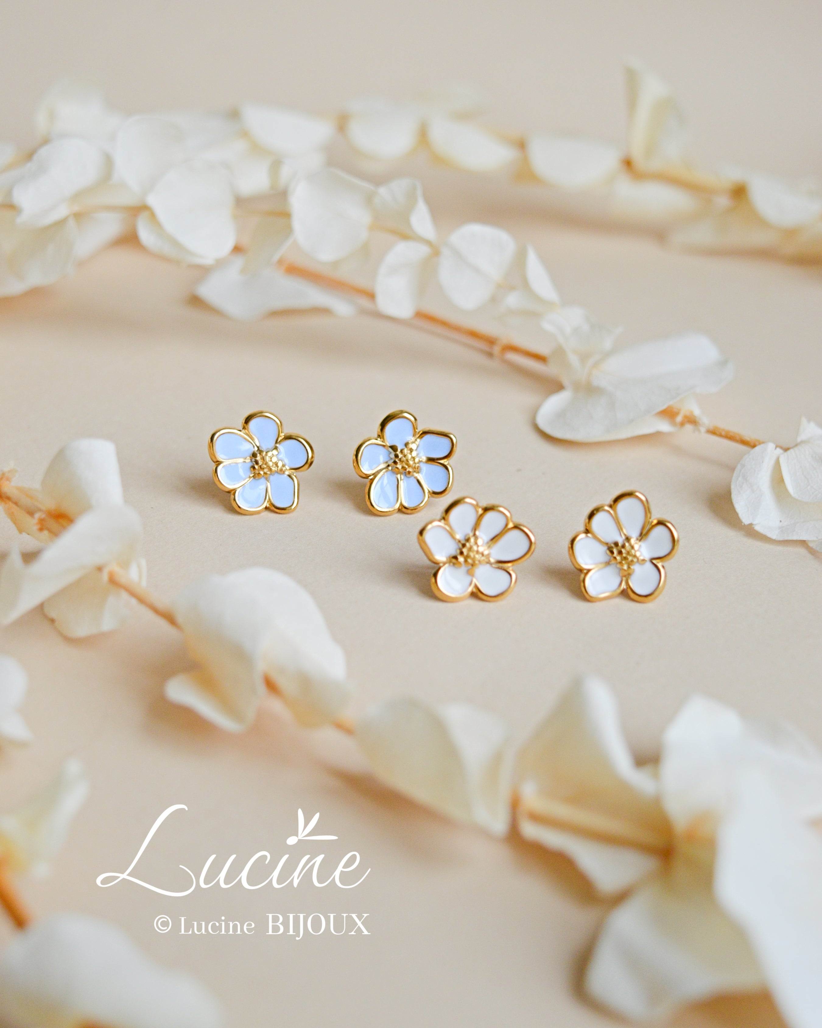 Boucles d'oreilles Angélique blanches