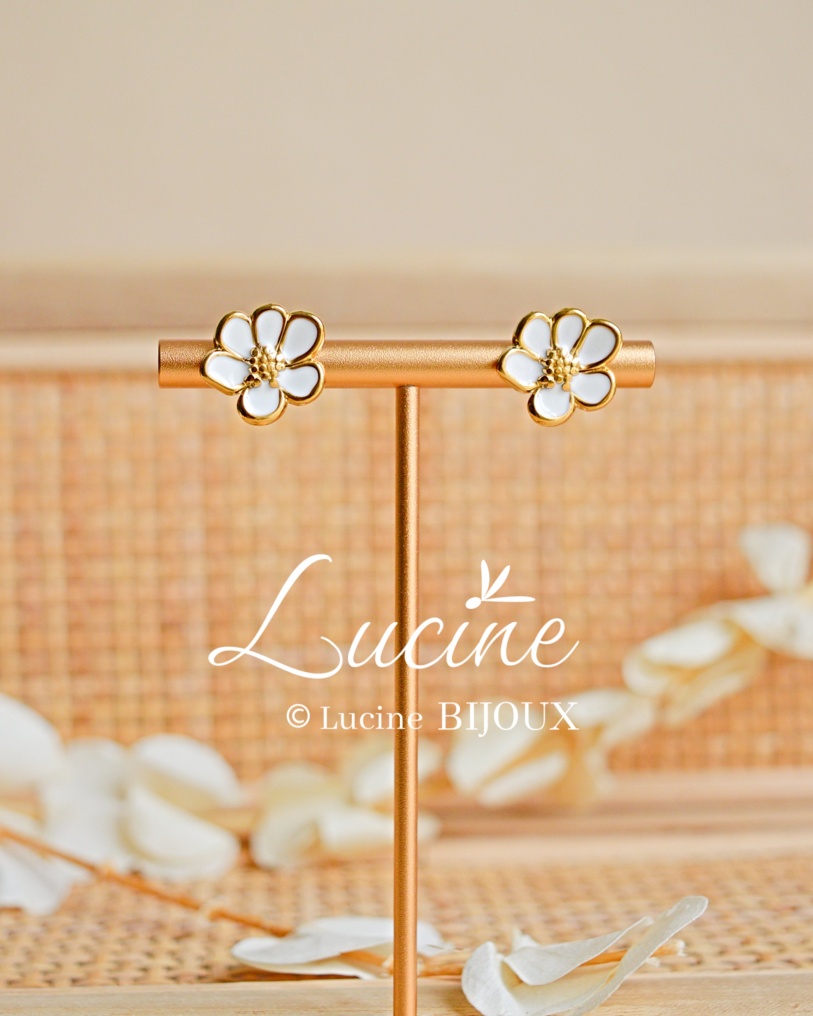 Boucles d'oreilles Angélique blanches